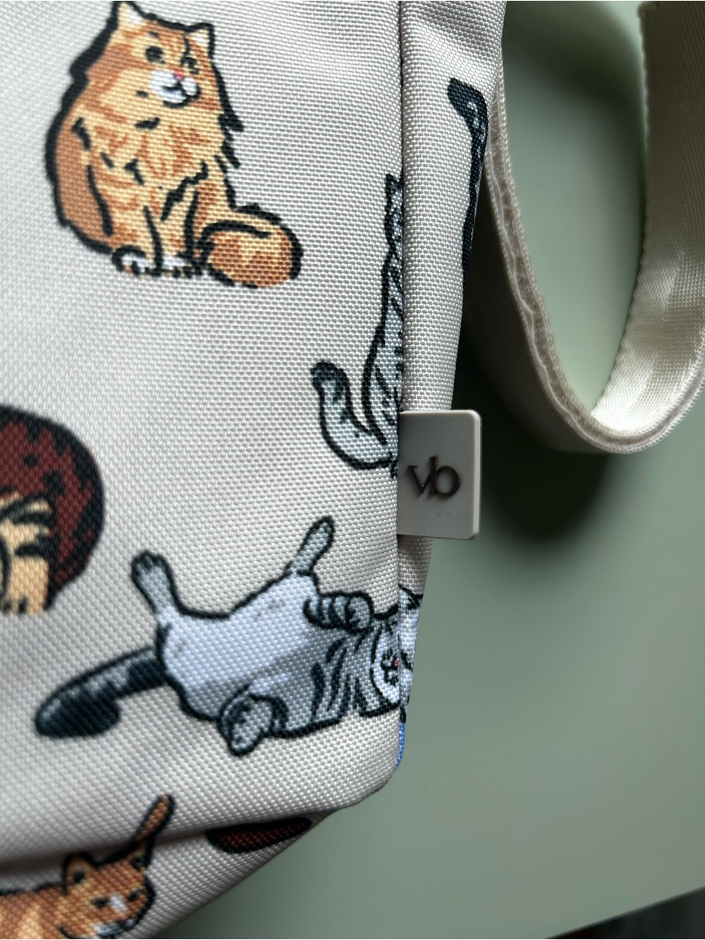 Vera Bradley Outlet Lighten Up Everything Organizer Tote - A Cat’s Life Print - Picture 6 of 10